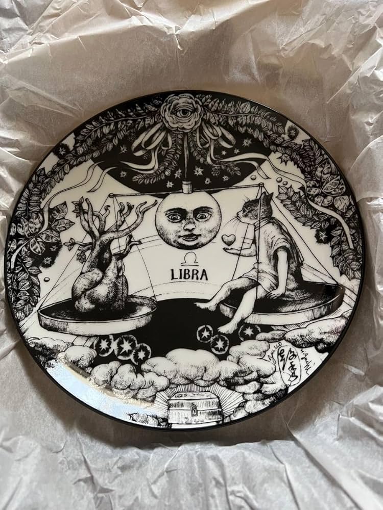 サーカス展　ヒグチユウコ　丸皿　23cm てんびん座（天秤座、Libra）皿 サーカス展 ヒグチユウコ 丸皿 23cm てんびん座（天秤座、Libra